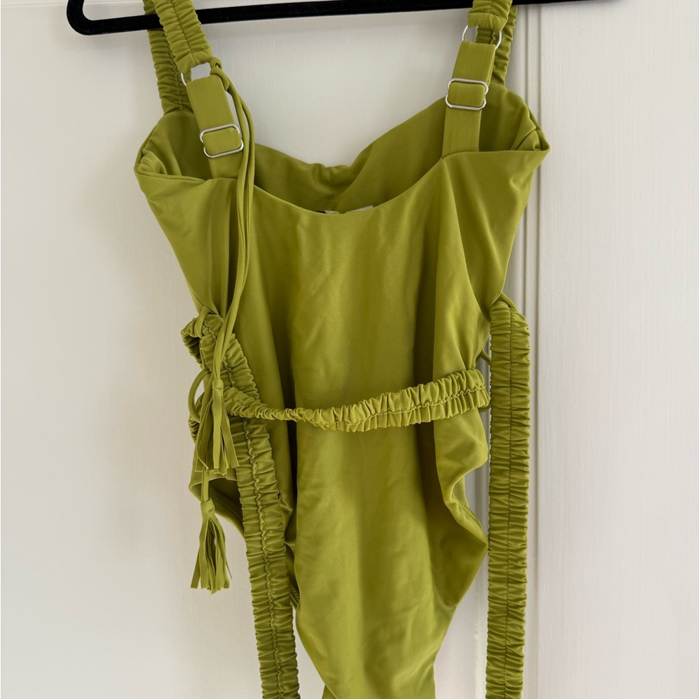 One-piece wasabi swimsuit - Picture 5 of 7